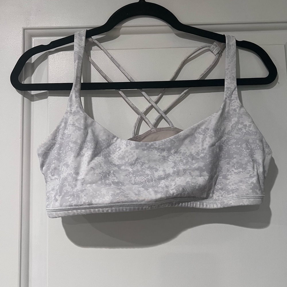 Lululemon sports bra